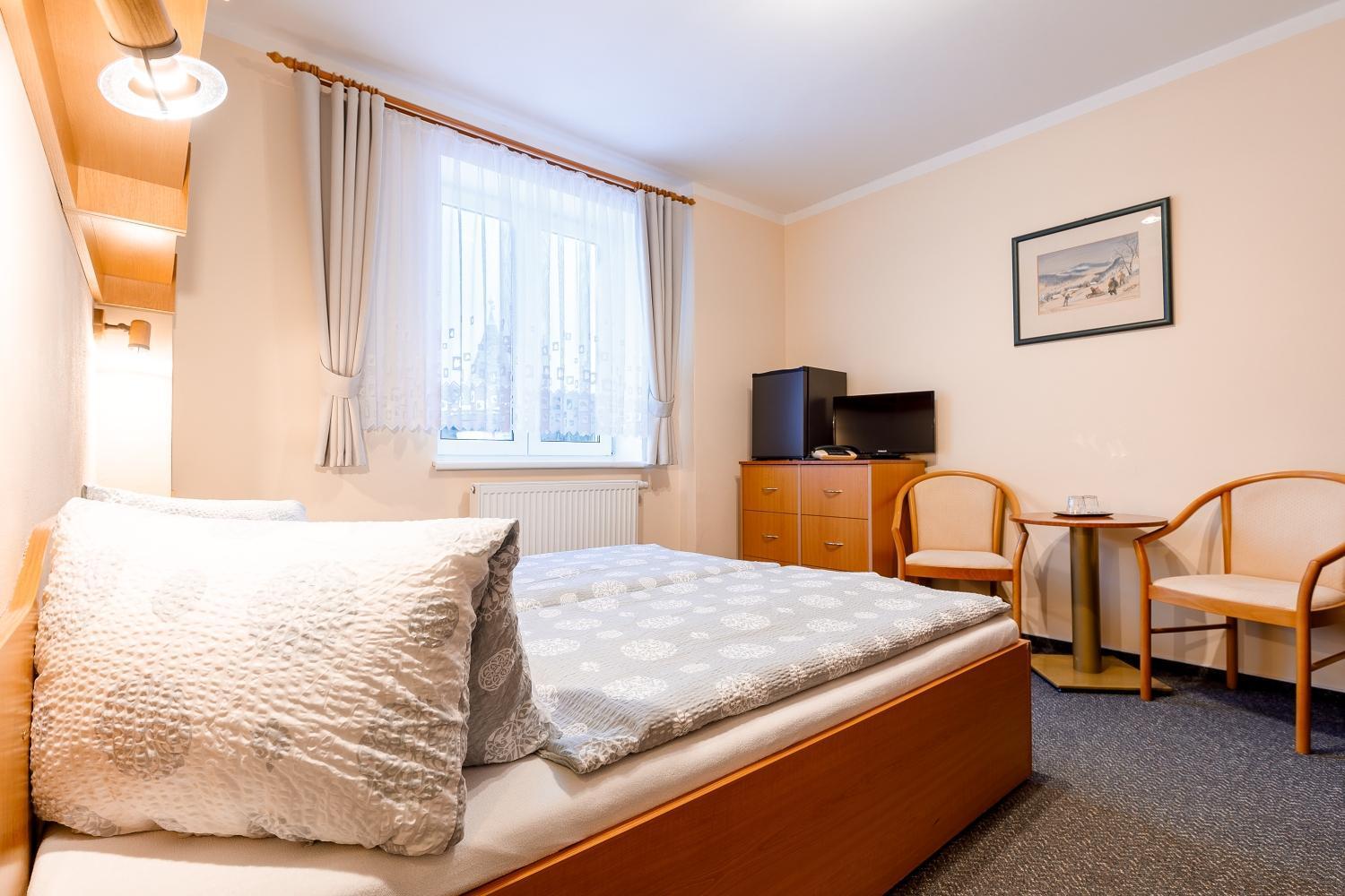 Hotel Jitrenka กอนสตันติโนวี ลาซเย ภายนอก รูปภาพ