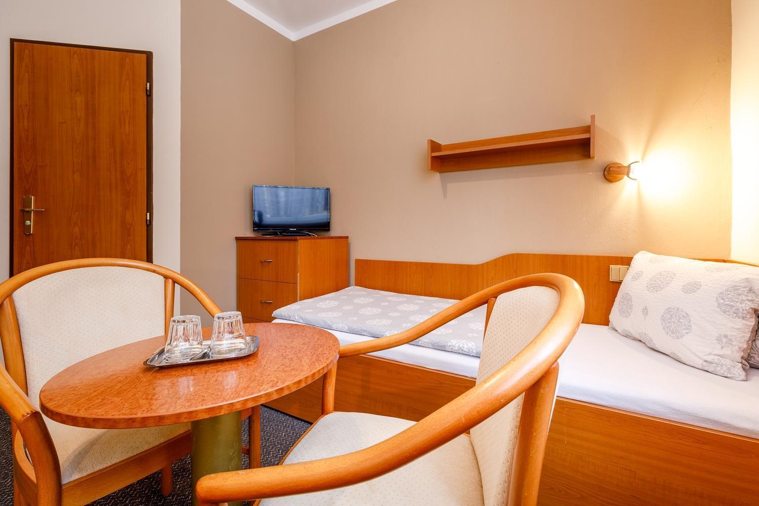 Hotel Jitrenka กอนสตันติโนวี ลาซเย ภายนอก รูปภาพ