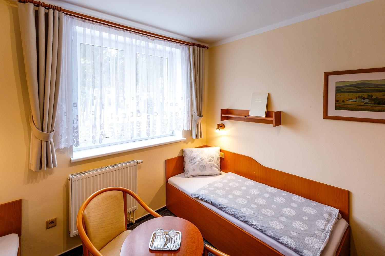 Hotel Jitrenka กอนสตันติโนวี ลาซเย ภายนอก รูปภาพ